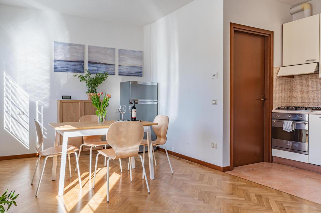 Parma Parco Ducale Duplex Apartment With Parking ภายนอก รูปภาพ
