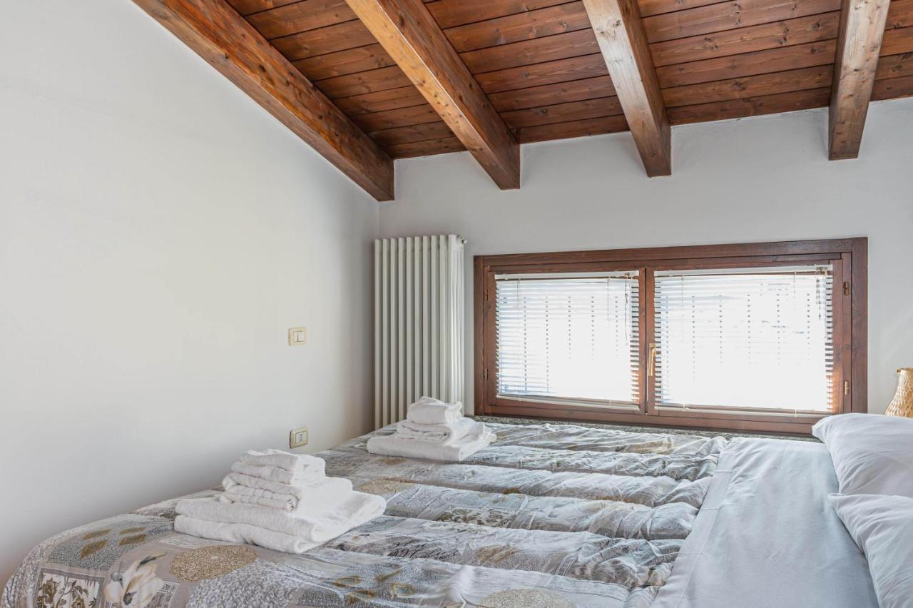 Parma Parco Ducale Duplex Apartment With Parking ภายนอก รูปภาพ